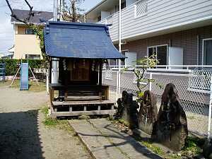 箱石神社成田山