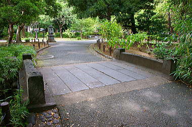 桜川の石橋